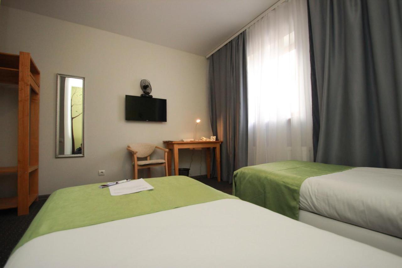 Garden Eco Design Hotel Одесса Экстерьер фото